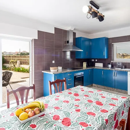 Tulip - Silvercoast Apartments